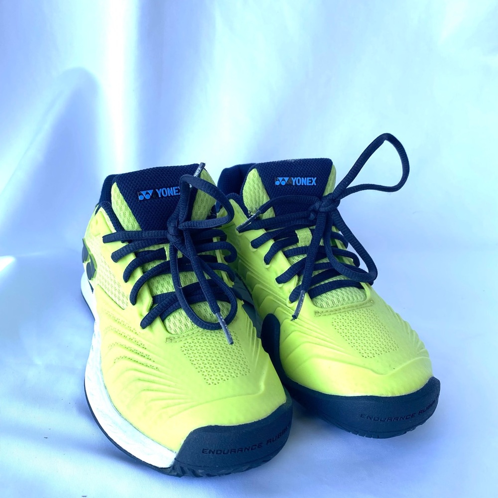 Yonex Eclipsion 4 Women's Tennis Shoe - Size 8